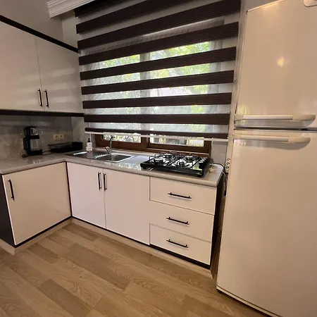 Keyif & Aparts Affittacamere Çıralı