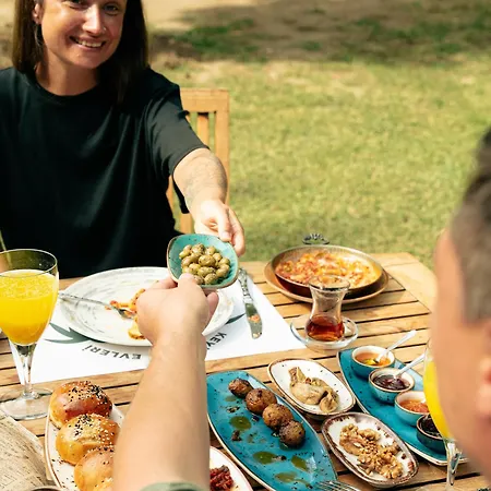 Keyif & Aparts Affittacamere Çıralı