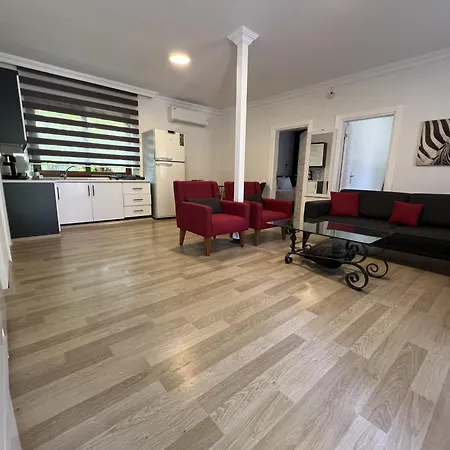 Keyif & Aparts Pensión 4*